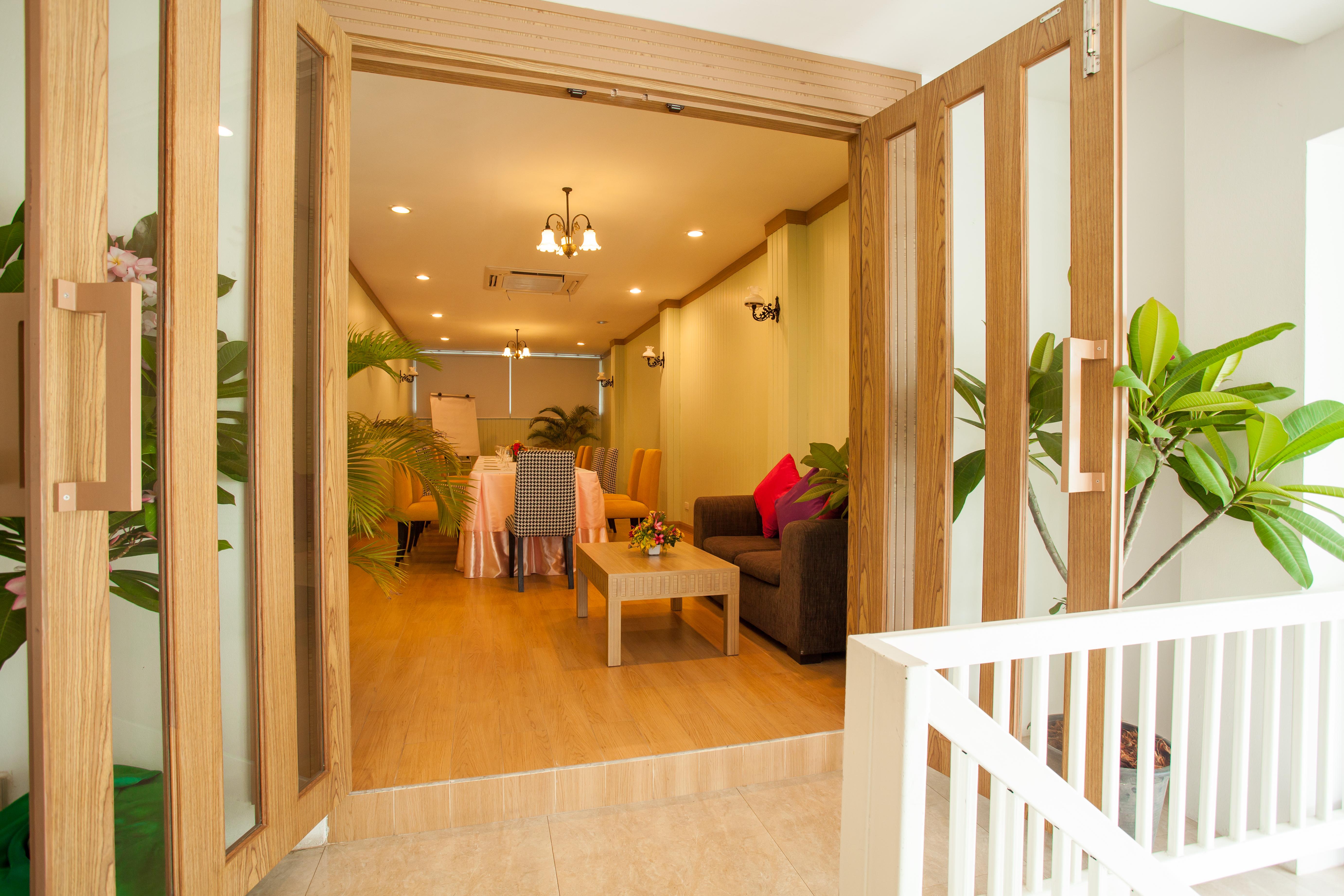 Paradise Hotel Udonthani Экстерьер фото