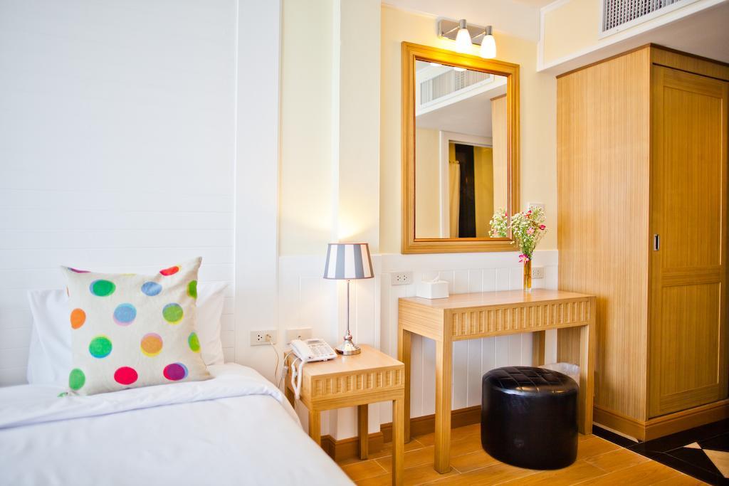 Paradise Hotel Udonthani Экстерьер фото
